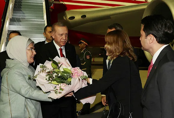 Başkan Erdoğan BAE'ye geldi! İklim Zirvesi'nde kritik görüşmeler olacak! Ana gündem Gazze... - 1