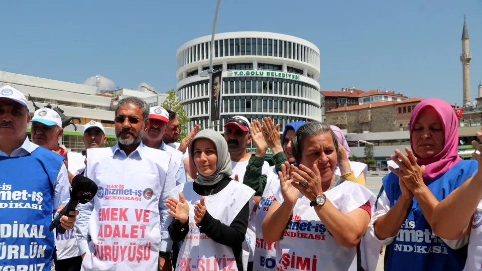 İşçiler 100 gündür CHP'nin kapısında