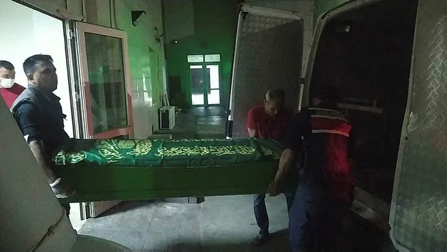 Adana'da iki kadın tarlada silahla öldürülmüş halde bulundu - 3