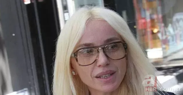 Güzelliğiyle hayran bırakan Hande Erçel'in makyajsız hali olay oldu 15