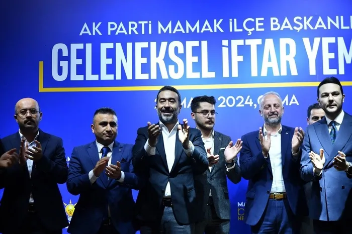 chpde-istifa-depremi-50-chp-uyesi-secime-saatler-kala-ak-partiye-gecti-1711744954672.jpeg CHP'de istifa depremi! Kritik bölgede 50 CHP üyesi AK Parti’ye geçti - 2