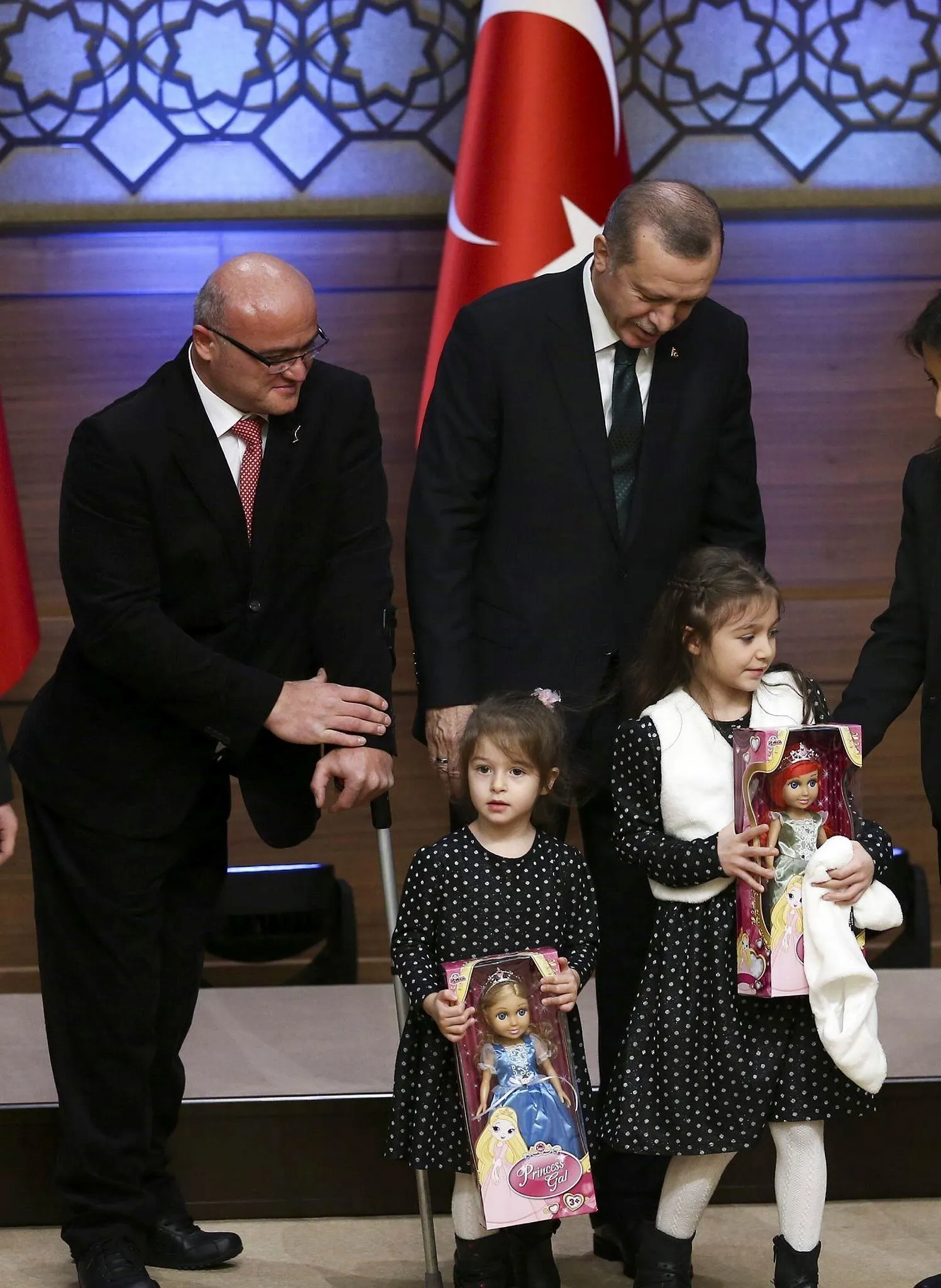Erdoğan: 'Silah değil mühimmat' yalanını yutmayız - 1
