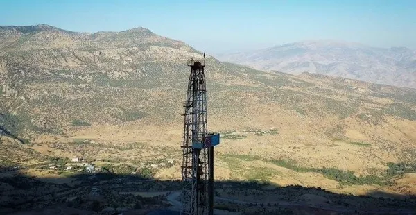 Gabar’da musluktan şarıl şarıl petrol akıyor!