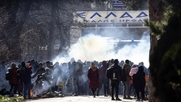 yunanistanda-ses-topu-krizi-kendi-polisleri-bile-isyan-etti-1622779243842.jpg Yunanistan'da 'ses topu' krizi! Kendi polisleri bile isyan etti - 2