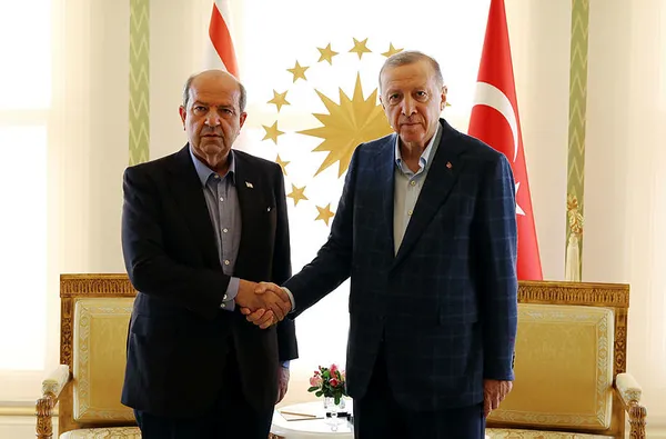 son-dakika-baskan-erdogan-azerbaycan-cumhurbaskani-aliyevle-gorustu-1677334037947.jpg Başkan Erdoğan Aliyev Tatar ve Üstel'i kabul etti - 4