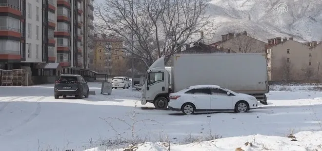 Bitlis’te yoğun kar etkili oldu