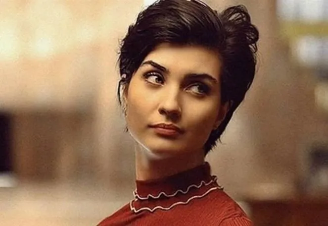 ABD’li ünlü oyuncu ile Can Yaman arasındaki bu benzerlik ’yok artık’ dedirtti!