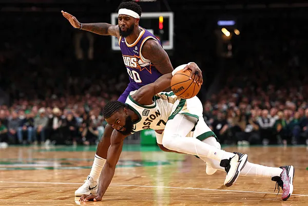 NBA’de Boston Celtics, play-off’ları garantileyen ilk takım oldu