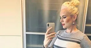 Ünlü oyuncu anne oldu