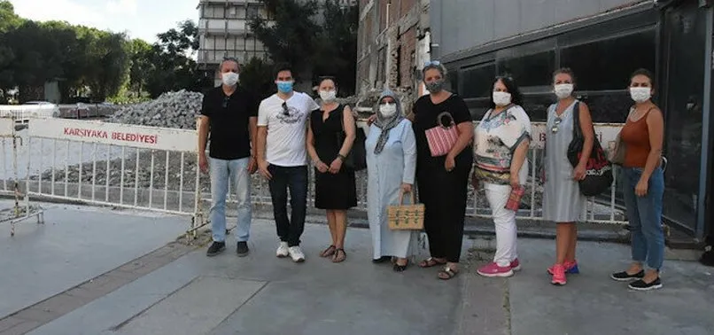 İzmirlinin çilesi bitmiyor! Belediye 'yıkacağız' deyip evinden çıkarttı, vatandaş bir yıldır sokakta