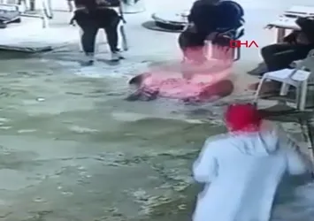 Cam fasulye konservesi bomba gibi patladı