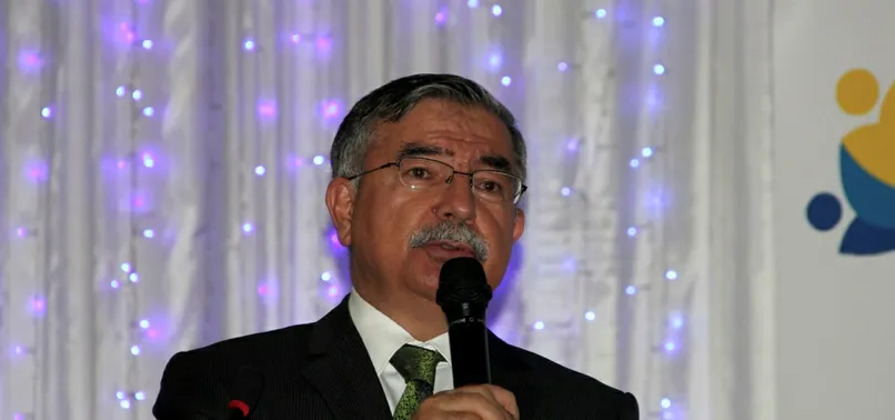 "Yaklaşık 33 bin öğretmenin ilişiği kesildi"
