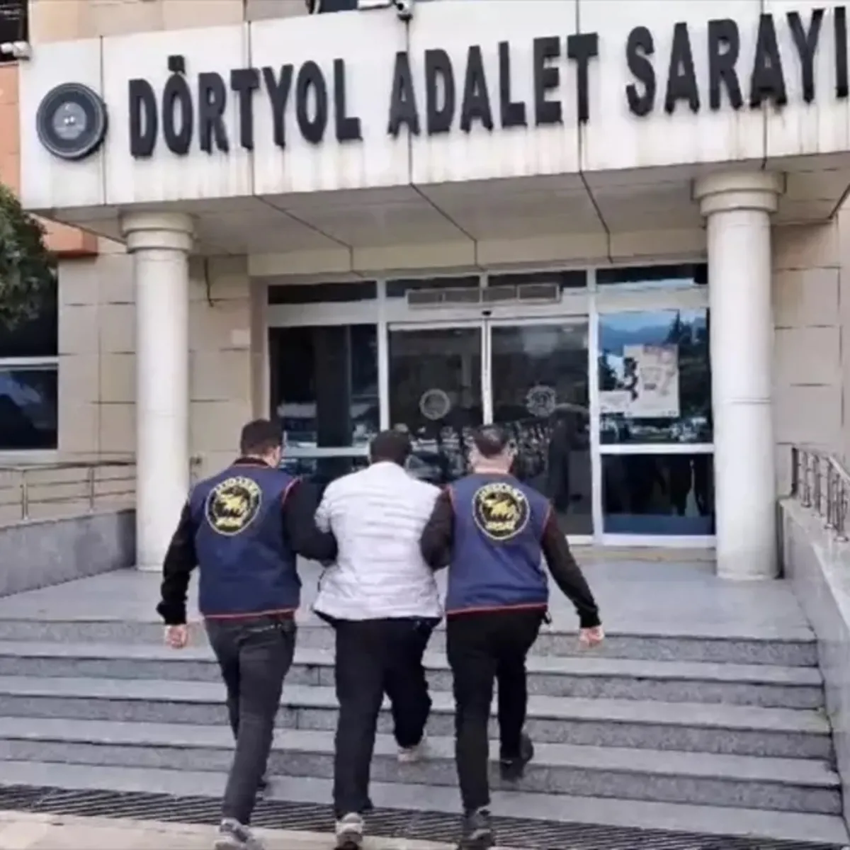 Hatay'da 24 yıl 4 ay kesinleşmiş hapis cezasıyla aranan firari hükümlü yakalandı