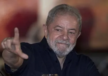 Brezilya'nın eski lideri Lula da Silva: Birisi bana ne suç işlediğimi söylesin