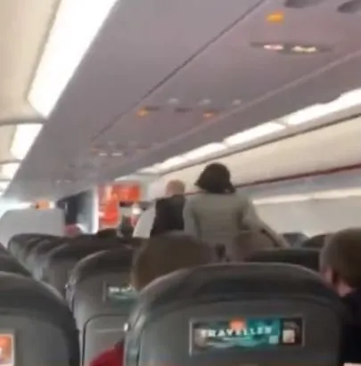 Son dakika: Uçakta iğrenç olay! Maskesiz kadın yolcu öyle bir şey yaptı ki…