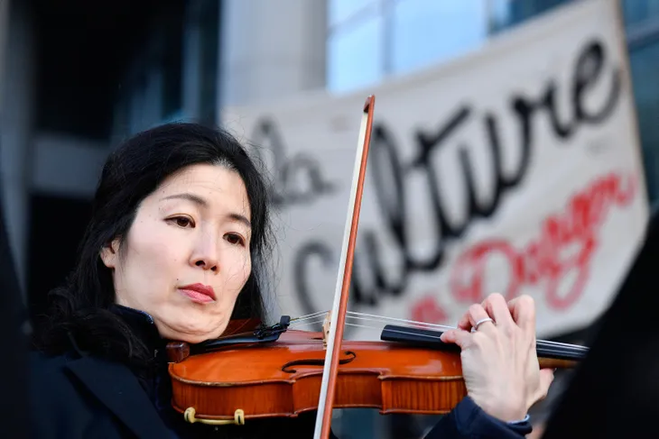 Fransa yeni yıla grevlerle giriyor