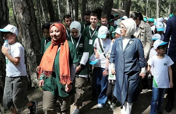 Son dakika: Kezban teyze Emine Erdoğan’la buluşmasını anlattı: Çevreye, hayvanlara karşı çok duyarlı - 1
