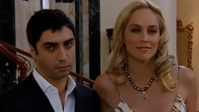 kurtlar-vadisinde-oynamisti-unlu-yildiz-sharon-stonedan-yillar-sonra-itiraf-1714814567003.jpg Kurtlar Vadisi'nde oynamıştı! Ünlü yıldız Sharon Stone'dan yıllar sonra itiraf! Senaristten cevap gecikmedi - 4