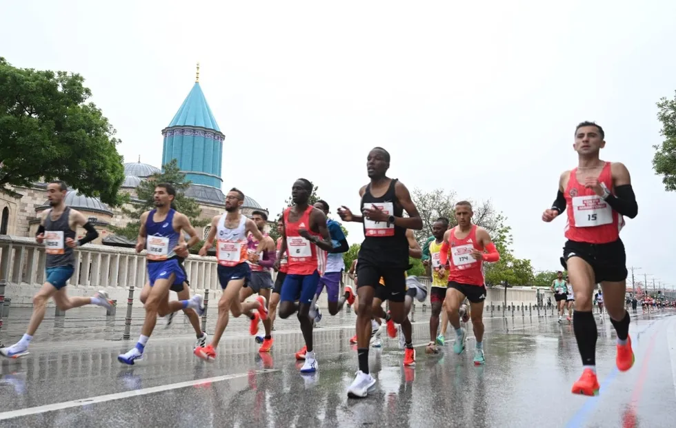 5-uluslararasi-konya-yari-maratonunda-dunyanin-ritmi-konyada-atti-1777810360776.jpeg 5. Uluslararası Konya Yarı Maratonu’nda dünyanın ritmi Konya’da attı - 1