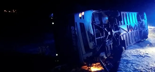 Son dakika: Kırşehir’de yolcu otobüsü devrildi: 13 yaralı