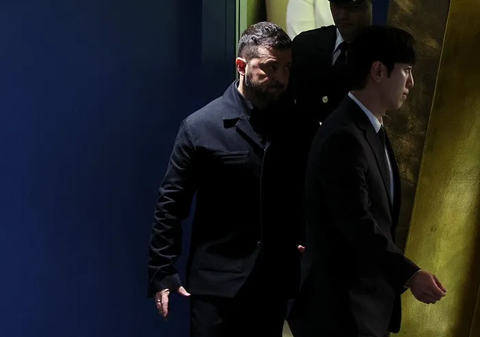 ukrayna-lideri-zelenskiyden-bmgkda-flas-aciklamalar-suriye-gazze-ukrayna-hicbiri-yardim-gormuyor-1758722682745.jpeg Zelenskiy, Rusya'nın dronlarını Avrupa üzerinde uçurduğunu ve NATO'yu da ihlal ettiğini belirtti. (Reuters)