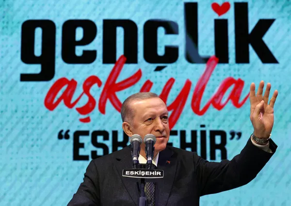Başkan Erdoğan Eskişehir’de gençlerle buluştu! Muhalefete uzay yolculuğu tepkisi: Milletin sevinçlerinden rahatsızlar
