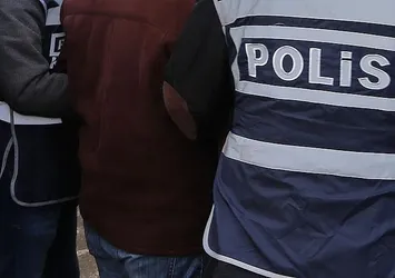 İzmir merkezli FETÖ/PDY operasyonu: 20 gözaltı