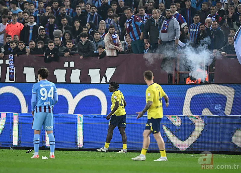 Olaylı Trabzonspor Fenerbahçe maçı sonrası Halil Umut Meler'e şok sözler: 3 puanı hediye etti 23