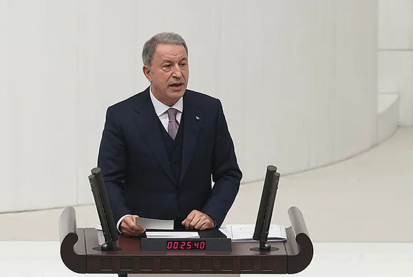 Son dakika: Milli Savunma Bakanı Hulusi Akar'dan terörle mücadele mesajı! - 3
