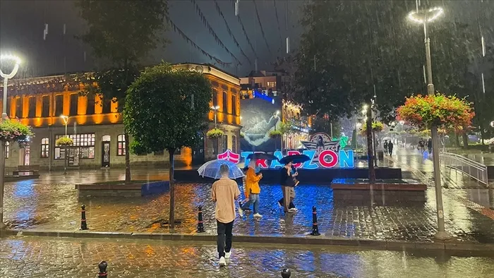meteorolojiden-o-illere-saganak-yagis-uyarisi-11-agustos-2024-hava-durumu-raporu-1723391859417.jpg Meteoroloji'den o illere sağanak yağış uyarısı! 11 Ağustos 2024 hava durumu raporu... - 1
