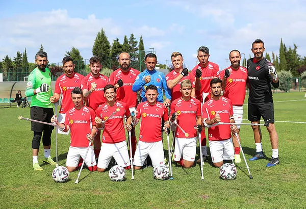 Son dakika: Ampute Futbol Milli Takımı Avrupa Şampiyonası'nda finale çıktı - 4