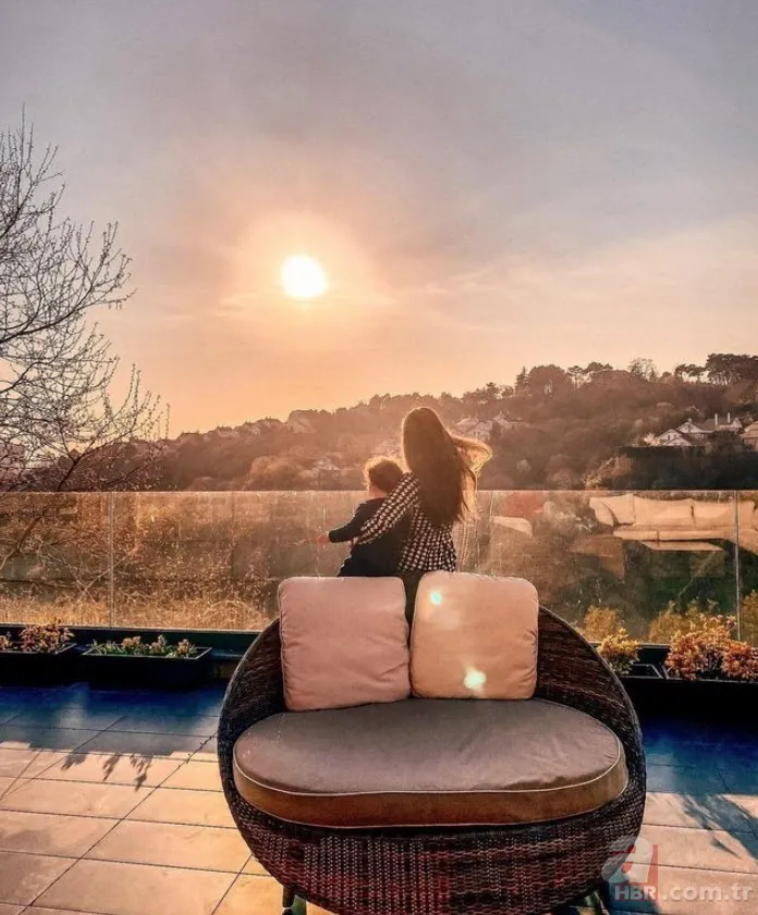 Ömer'in Gamze'si Gökçe Bahadır'ın boğaz manzaralı lüks evinin kirası şoke etti! Meğer ünlü futbolcu... 16