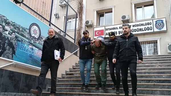 1673961839181.jpg Ümraniye'de yol kavgasında kan döküldü! Dehşet anları kameraya yansıdı - 3