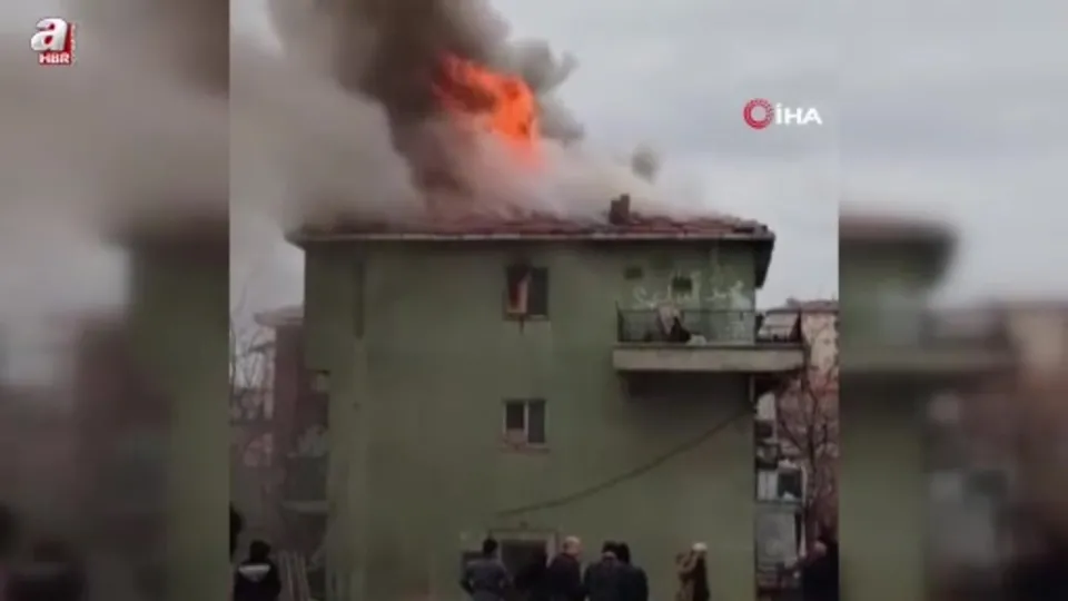 Başkentte korkutan çatı yangını