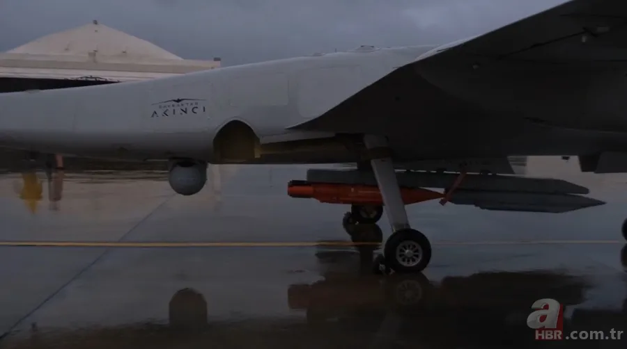 Bayraktar Akıncı 'TOLUN Minyatür Bomba' ile vurdu: 26 bin feet'ten 30 km'deki hedefe tam isabet 7