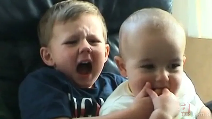 Herkes onları 'Charlie parmağımı ısırdı' videosu ile tanımıştı! Son halleri görenleri şaşırttı 2