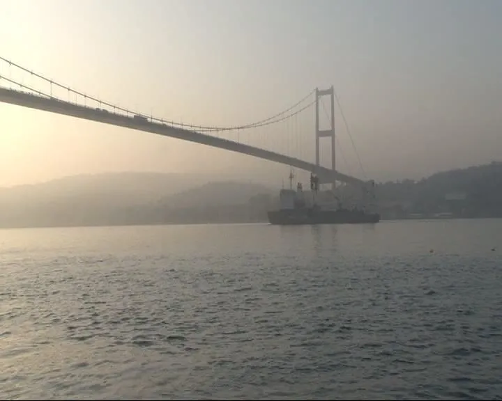 Rus savaş gemisi Boğaz'dan geçti - 1