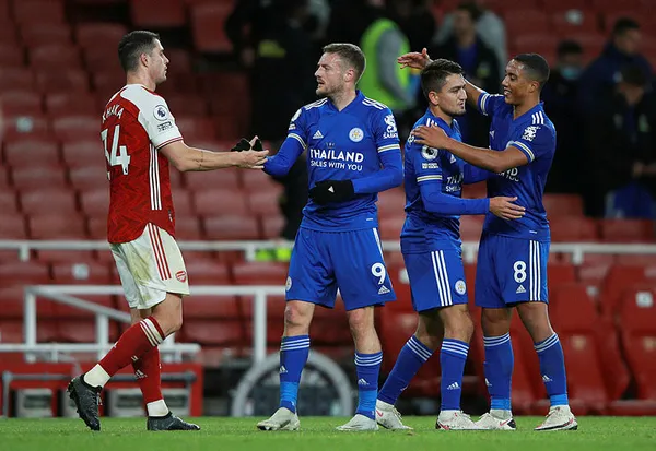 Cengiz Ünder asist yaptı Leicester City Arsenal'ı yendi - 1