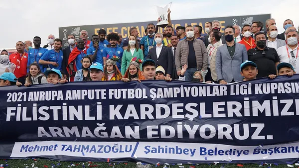 Başkan Erdoğan söz verdi! Şampiyonlar Külliye'de misafir olacak - 3