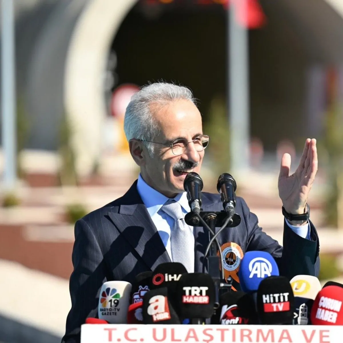 Kırkdilim’de tarihi proje! Bakan Uraloğlu duyurdu: Yarım saatlik yol 15 dakikaya düştü