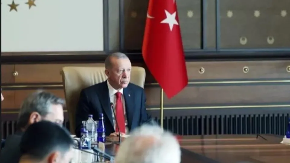 Başkan Erdoğan: Fahiş fiyat balonu yavaş yavaş sönüyor