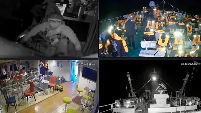 İşgalci İsrail askerlerinin filoda bulunan 3 gemiyi alıkoyduğu öğrenildi. (A Haber arşiv)