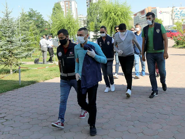Sivas'ta "renkli reçete" baskını: 7 şüpheli yakalandı - 1