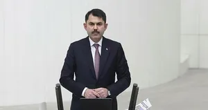 Bakan Kurum konuştu! Meclis’te alkışlar durmadı