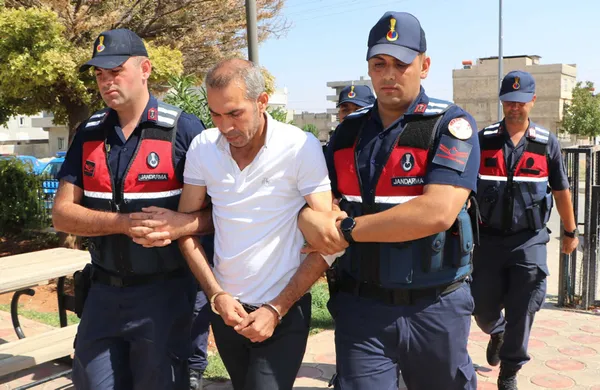 gaziantepteki-otobus-kazasinin-nedeni-belli-oldu-bassavcilik-kazanin-detaylarini-paylasti-otobus-yoldaki-yagda-1661183376842.jpg Gaziantep'teki otobüs kazasının nedeni belli oldu! Başsavcılık kazanın detaylarını paylaştı! Otobüs yoldaki yağdan dolayı mı kaydı? - 3