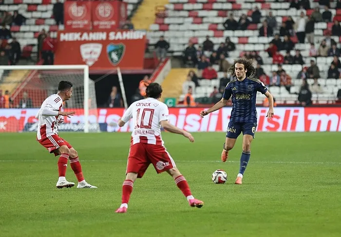 antalyaspor-baskani-percinden-fenerbahce-maci-degerlendirmesi-firsatlari-degerlendiremedik-1772397682924.jpeg Antalyaspor Başkanı Perçin’den Fenerbahçe maçı değerlendirmesi: Fırsatları değerlendiremedik - 1