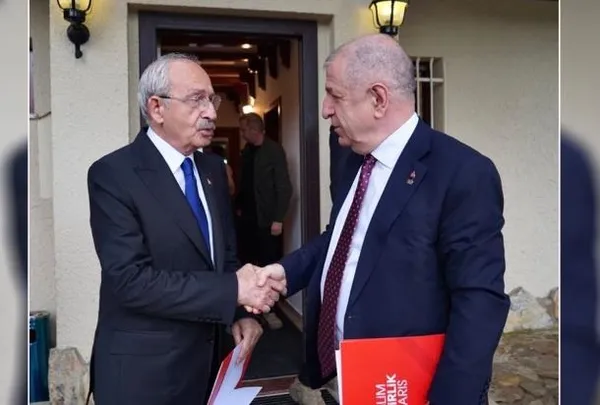 gizli-protokol-chpde-panik-yaratti-umit-ozdag-ifsaladi-kemal-kilicdaroglu-tutustu-chp-ve-yandas-medyasi-da-top-1689672317591.jpeg Gizli protokol CHP'de panik yarattı! Ümit Özdağ ifşaladı Kemal Kılıçdaroğlu tutuştu! CHP ve yandaş medyası da topa girdi - 4