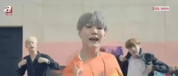 Gençleri saran yeni tehlike: K-Pop! Cinsiyetsizliğe yöneltiyor