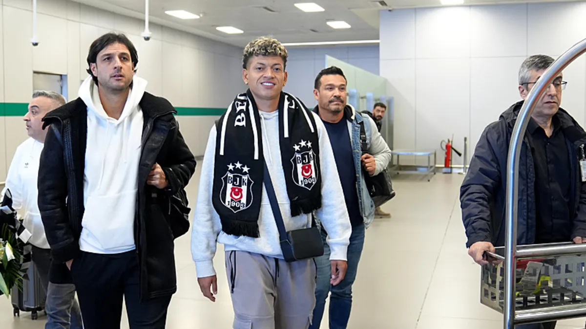Beşiktaş'ın yeni transferi Elan Ricardo İstanbul'a geldi