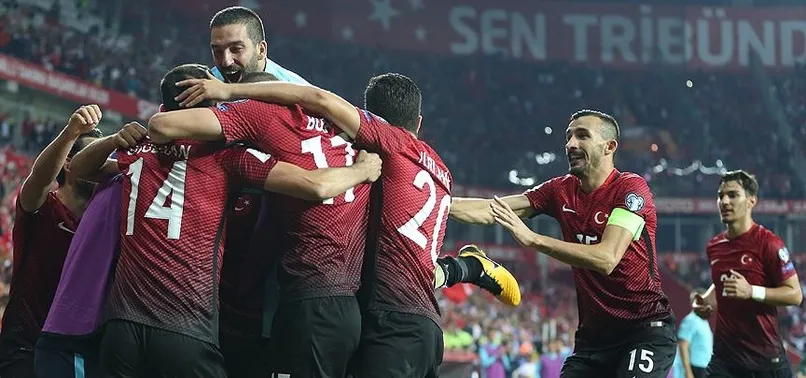 Türkiye-İzlanda maçının hakemi belli oldu